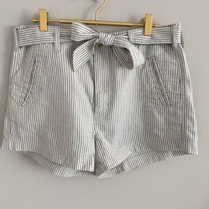 American Eagle Belted Pinstripe Shorts 3” inseam 10